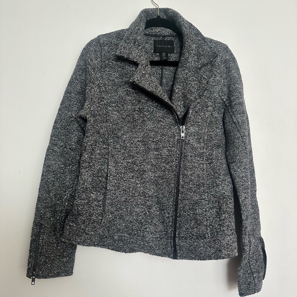 TAHARI BLACK AND GRAY MARLED ASYMMETRICAL ZIP WOOL BLEND JACKET